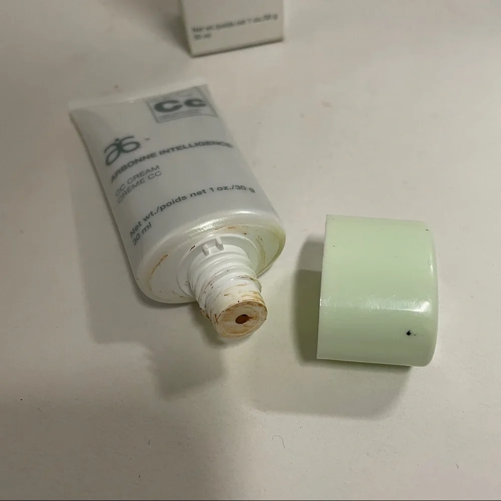 Arbonne Complexion Control Cream Dark Fonce 1 OZ HTF